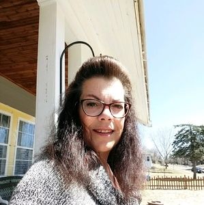 Meet your Posher, Christine